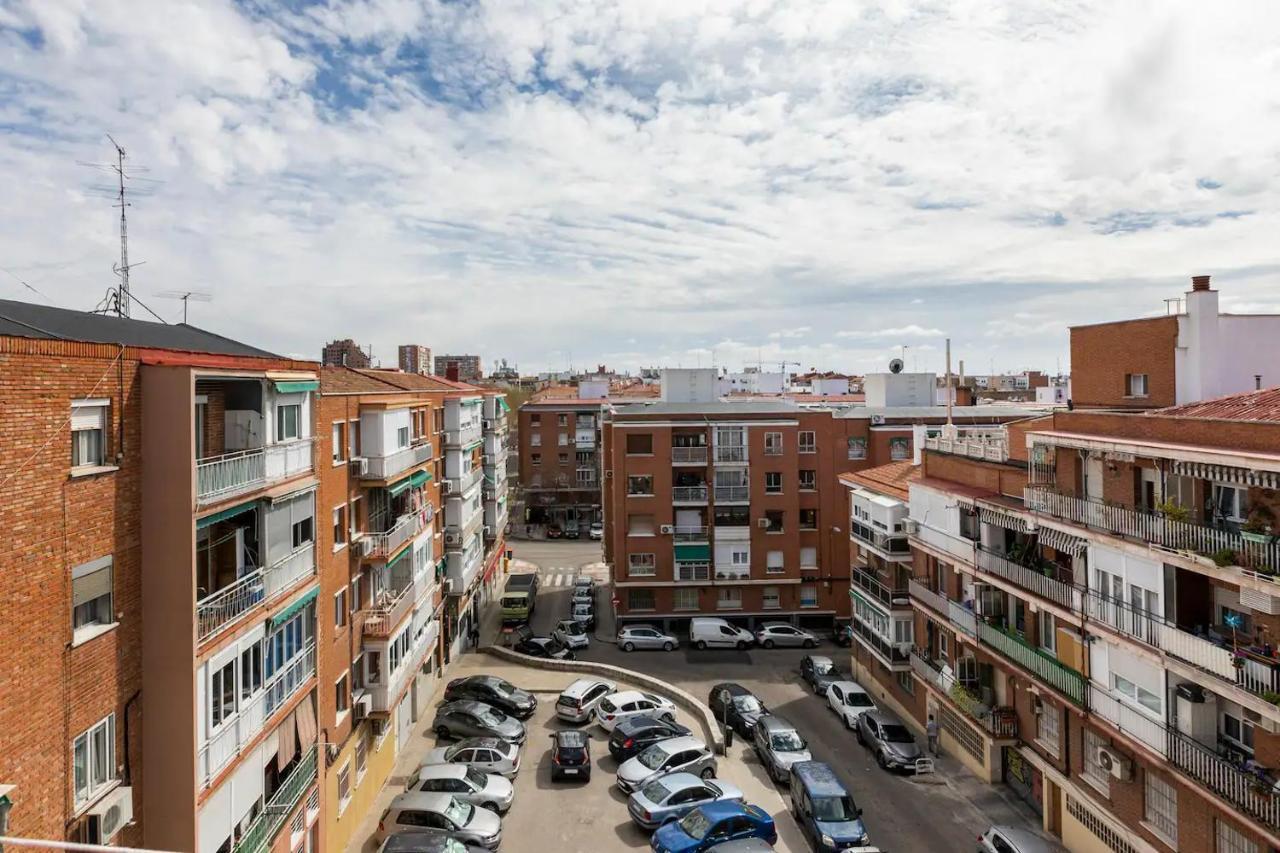 Linda Estancia Entre El Centro Y El Aeropuerto Apartment Madrid Bagian luar foto
